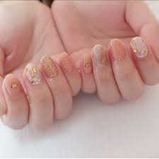 ayaさんはinstagramを利用しています 𓇬 繊細でキラキラな冬デザインを たくさんご用意してお待ちしております 𓇢 ショートネイル シンプルネイル ニュアンスネイル 短いネイルデザイン ネイルデザイン ネイル