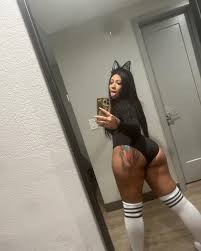 Julerri Amor - Free pics, galleries & more at Babepedia