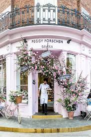 Brighten a loved one's day with a colorful, fresh floral arrangement. Elizabeth Street In London A Beautiful Guide To London S Prettiest Street