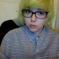 Chloe Krause's Instagram, Twitter & Facebook