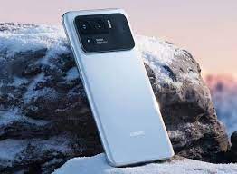 If the phone does not turn on after a few seconds, connect the charger and try again in a minute. Xiaomi Announces Mi 11 Ultra The Largest Smartphone Camera