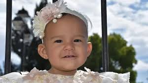 Fue llevada a la pila bautismal Isabel Nevárez Ramírez