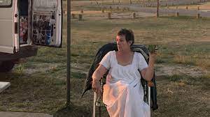 Following the economic collapse of a company town in rural nevada, fern (frances mcdormand) packs her van and sets off on the road exploring a life outside. Nomadland Movie Review A Brilliant Exploration Of The Idea Of Home Cinema Express
