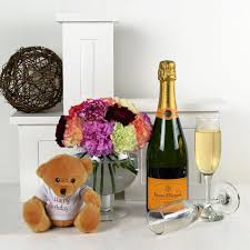 Gift basket may include wines, champagnes, gourmet you did a fabulous job and my daughter loved the flowers and the chocolates. Champagne Flowers Floral Treasures Flowers Champagne Gift New York Blooms
