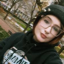 JANUARY JUST STARTED BUT WE ALREADY HAVE OUR EMPLOYEE OF THE MONTH,, LOLOLOL