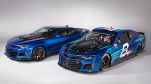Nascar see how toyota racing has an advantage in nascar by looking a their engines in the shop 2017. Nascar Switch To Chevrolet Camaro About Performance On The Track