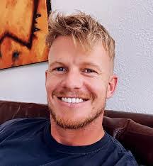 Steve Root's Instagram, Twitter & Facebook