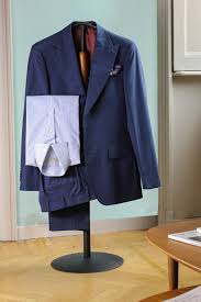 Maybe you would like to learn more about one of these? Comment S Habiller Pour Un Entretien Professionnel Costume Chemise Cravate Et Chaussures Gentleman S Cafe