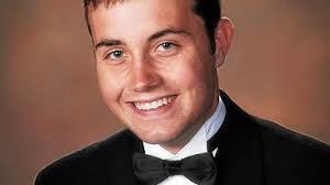 Elena Simone's Instagram, Twitter & Facebook