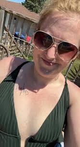 Here's a reminder to wear the dang bathing suit/bikini this summer!! Also  do not be afraid of taking pictures or posting them even when you may  notice things in the picture you