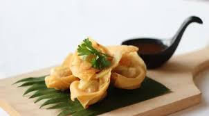 Siomay pangsit paling cocok disajikan dengan tambahan saus kacang, saus sambal atau kecap asin. S3ziy 6sg5tdum