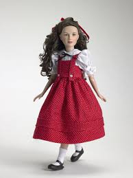 Sep 15, 2019 · although baum's book (one of 14 oz novels he penned before his death in 1919) was popular, it was mgm's 1939 movie adaptation, the wizard of oz, that catapulted the story of dorothy gale and her three lovable companions into the pop culture stratosphere. Marley Wentworth Wizard Of Oz Picnic With Auntie Em The Classic Doll