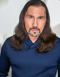 Loose Ends" Pilot (TV Episode 2016)