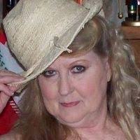 Suzanne Hickerson's Instagram, Twitter & Facebook