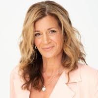 Denise Rizzo's Instagram, Twitter & Facebook