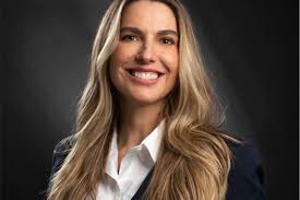 Advogados têm que entender de finanças, diz nova líder jurídica da TIM