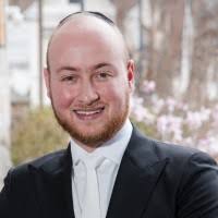 40+ "Daniel Landa" profiles