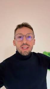 Nasz niezawodny Radosław Majewski zaprasza do Łowicza w sobotę, wy tak samo  nie możecie doczekać się jego występu na GnG? 😀👏#laczynaslowicz