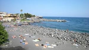 Buchen sie ihren mietwagen heute auf dem größtem mietwagenportal der welt. Wassertemperatur In Catania Italien In August