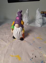 Ceramic gnome class with light-up gnomes?