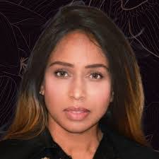 Alicia Cowley's Instagram, Twitter & Facebook