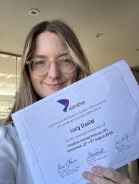 Elisa Witt's Instagram, Twitter & Facebook