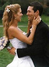 Out With The Old Brandi Glanville Donates Her Wedding Dress From Failed Marriage To Eddie Cibrian To An Army Wife Hollywood Wedding Celebrity Wedding Dresses Eddie Cibrian