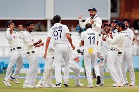 Indian bowlers bowled at great lengths and exhibited a disciplined bowling display. B3na76qtic4wqm