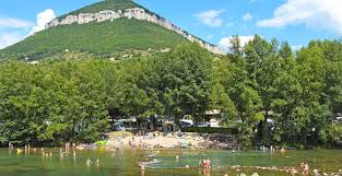 Camping Du Viaduc Camping 4 Etoiles Aveyron Au Bord Du Tarn