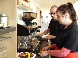 Nos designers d'intérieurs sont à votre écoute. 8 Postes A Pourvoir Grace A La Salle A Manger De Grenoble Apprentis D Auteuil En Auvergne Rhone Alpes
