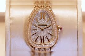 I am excited to join diamond crystal brands as ceo and to work alongside the strong team to accelerate our growth. Video Discovering Bvlgari Serpenti Seduttori With Model Lily Aldridge And Ceo Jc Babin