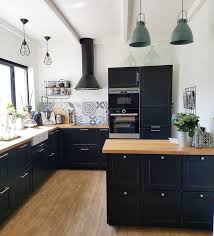 Zuerst beim küchenkauf selbst, später auf der suche nach einem. Cuisine Ikea Laxarby Cuisine Black And Wood Spirit Bistro Renovati Bistro Black Cuisine Ikea Laxarby Renovati Spi In 2020 Wohnung Kuche Haus Kuchen Kuchen Design