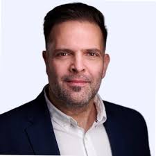 Life is beautiful not because of the things we see or do.Life is beautiful  because of the people we meet”. Simon Sinek 💯 This week A and K were in  town and