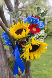 Fill up your event venues with lovely fresh flowers such as lilies, gerberas, asters, our famous red roses, and plenty of other vibrant blooms including rare tropical beauties. Save Dont Splurge Sunflower Gerbera Daisy Bouquet