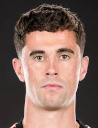 Ollie Shannon's Instagram, Twitter & Facebook