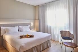 Check spelling or type a new query. Zimmer Im Hotel Silken Reino De Aragon In Saragossa