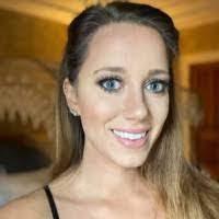 Dawn Akey's Instagram, Twitter & Facebook