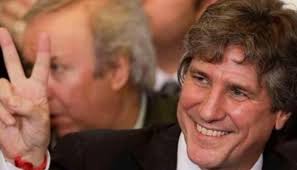 Personalidades de nuestro país y de la región reclamaron el “fin de la  persecución política”