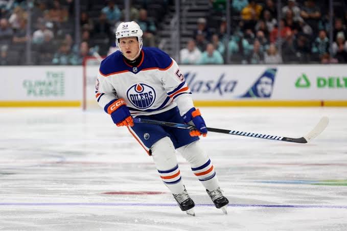 NHL Picks for October 25: Skinner to Stay Hot Against Pittsburgh