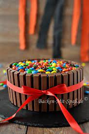 11 saftiger mohnkuchen mit äpfeln 20; Kitkat M M S Torte