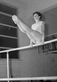 Amikor a szabadon választott gyakorlatok következtek, a magyar tornász ámulatba ejtette a közönséget. Plornyowwg3c1m