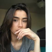 Kerrie Sheldon's Instagram, Twitter & Facebook