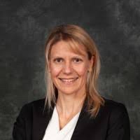 200+ perfiles de «Hetzel»