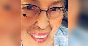 Troy Kennington's Instagram, Twitter & Facebook