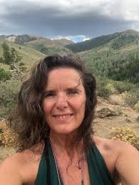 Somatic breathwork for body awareness and renewal