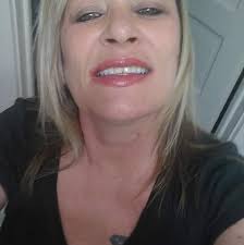 Can goats be fed garlic as a natural antibiotic?