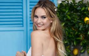 Here we go again movie. Mamma Mia 2 Interview Mit Lily James So Sehr War Ich Von Meryl