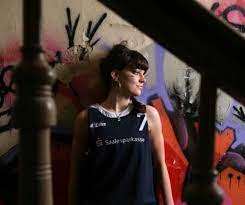 Februar 1995 in halle (saale)) ist eine ehemalige deutsche basketballspielerin. Erfolgreiche Ehemalige Mitglieder Usv Halle Basketball