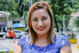 Feliz inicio de semana que Dios los bendiga ☀️.