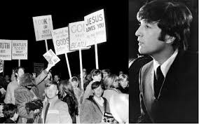 Resultado de imagen de imagenes cuando a los beatles le rompieron sus discos
